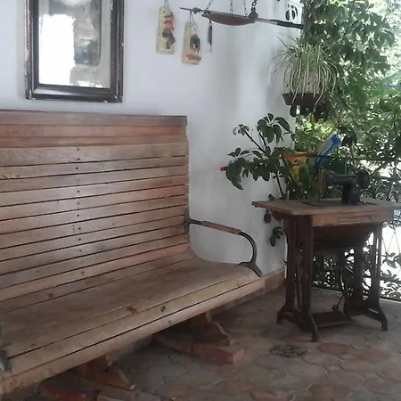 La Ginestra Bed and Breakfast