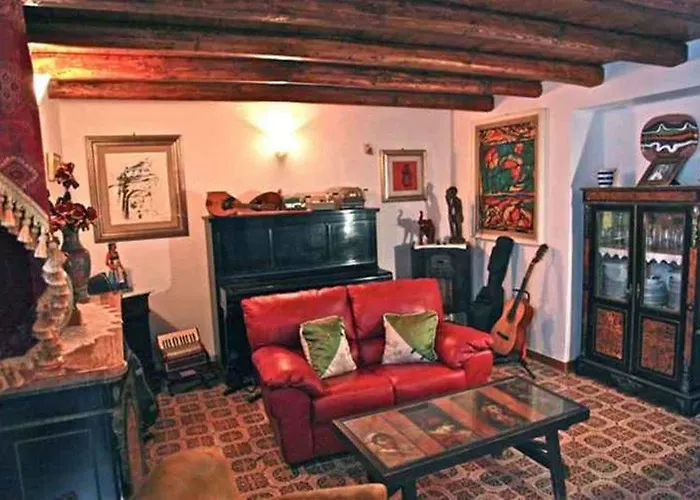 La Ginestra 3* Шакка