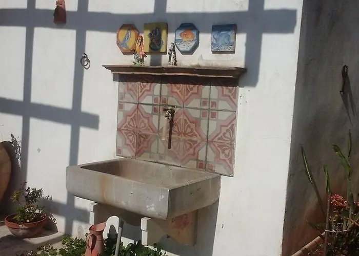 La Ginestra 3* Шакка